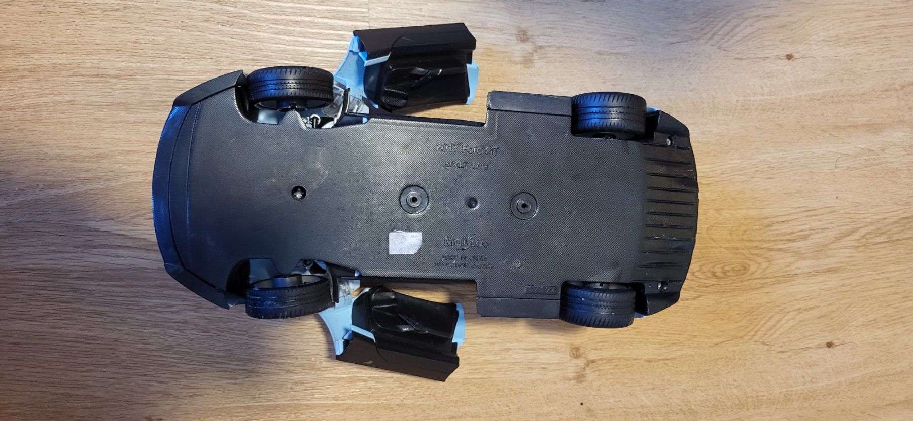 Spielzeuge: Ford GT 2017 1/18 – Gebraucht aus Schleinikon von Frida11 4