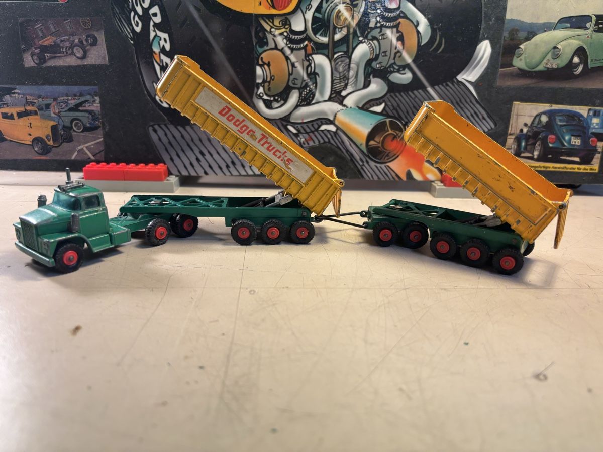 Matchbox Modellini d'auto: Matchbox King Size Dodge Tractor – Usato da Möriken AG venduto da Classics16 7
