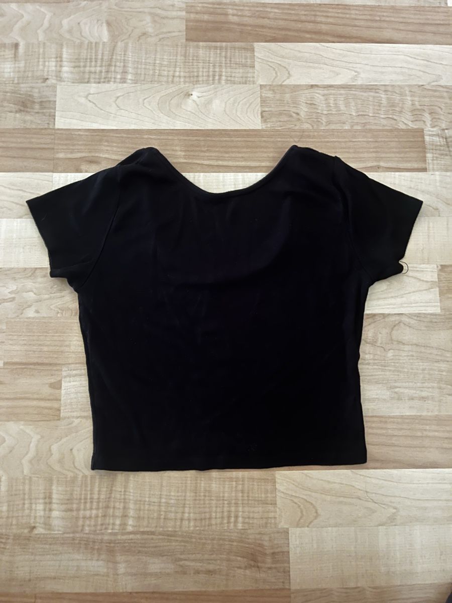 Stradivarius Top: Top noir taille L – Usato da Martigny venduto da mar_p55z