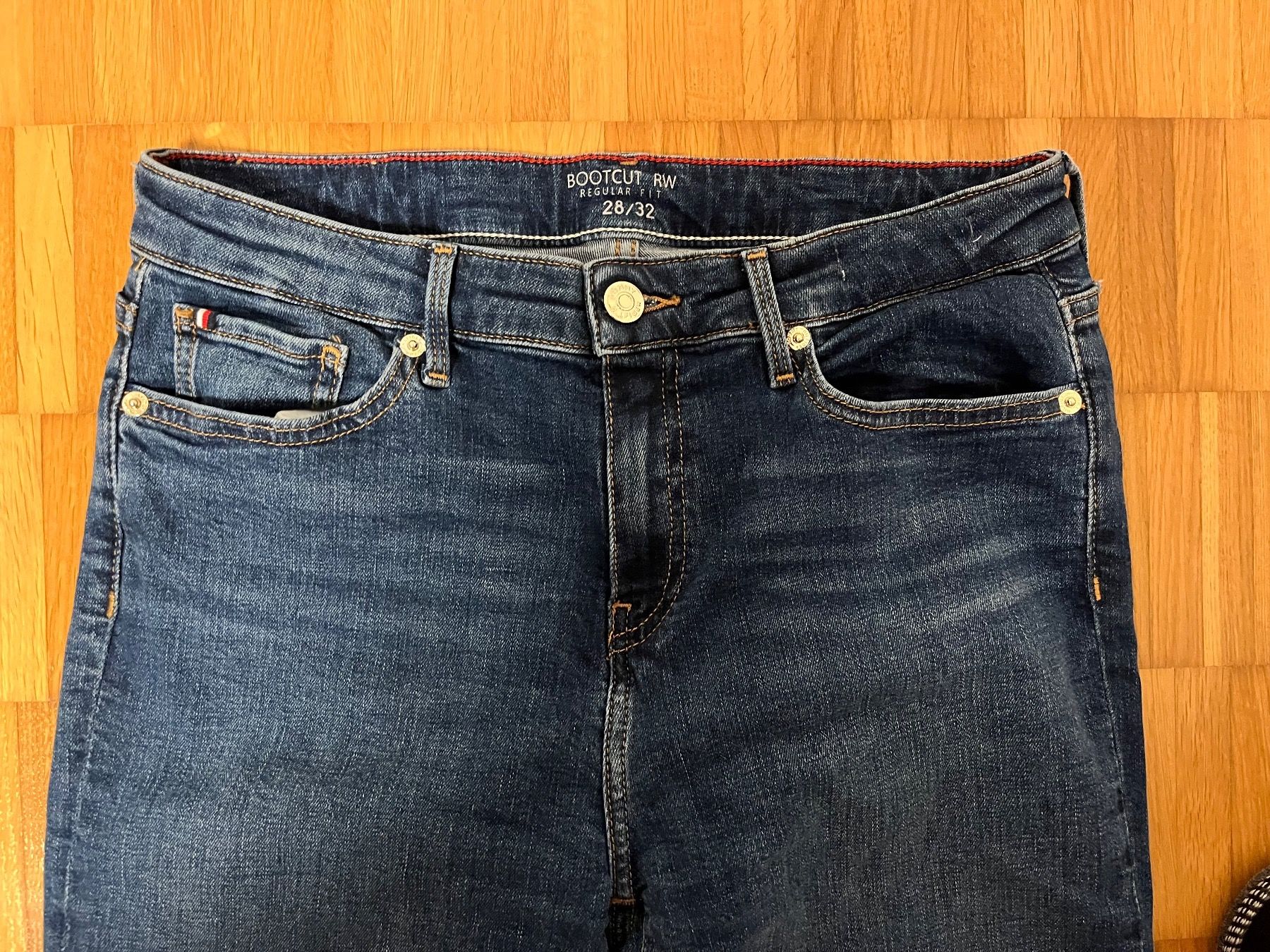 Tommy Hilfiger Jeans: Tommy Hilfiger Jeans Damen 28/32 – Nuovo (secondo la descrizione) da Jona venduto da Good_luck_ 2