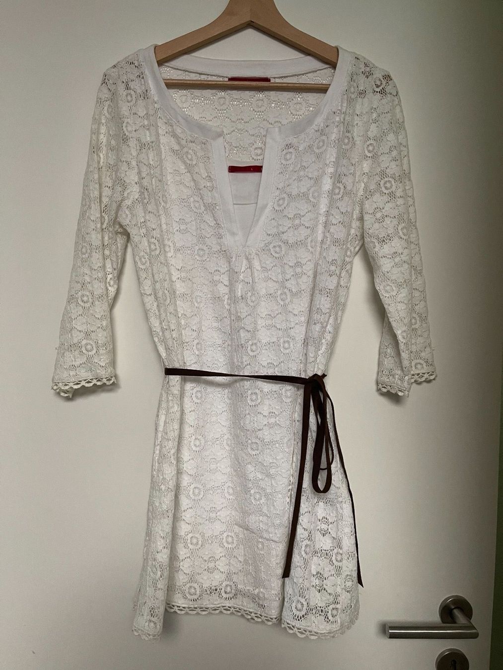 Vestiti: Velvet Kleid – Usato da Sachseln venduto da Guguiseli 2