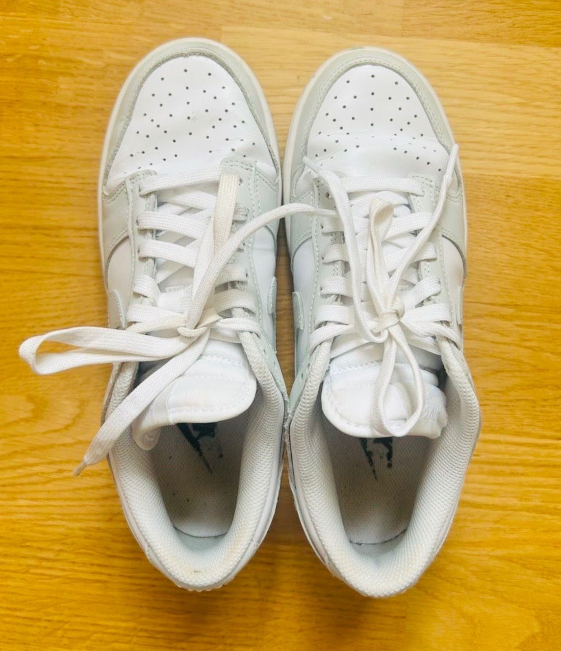 Nike Chaussures femmes: Nike Dunk Low weiss/grau Grösse 39 – D'occasion à Genève par lac_pf6t