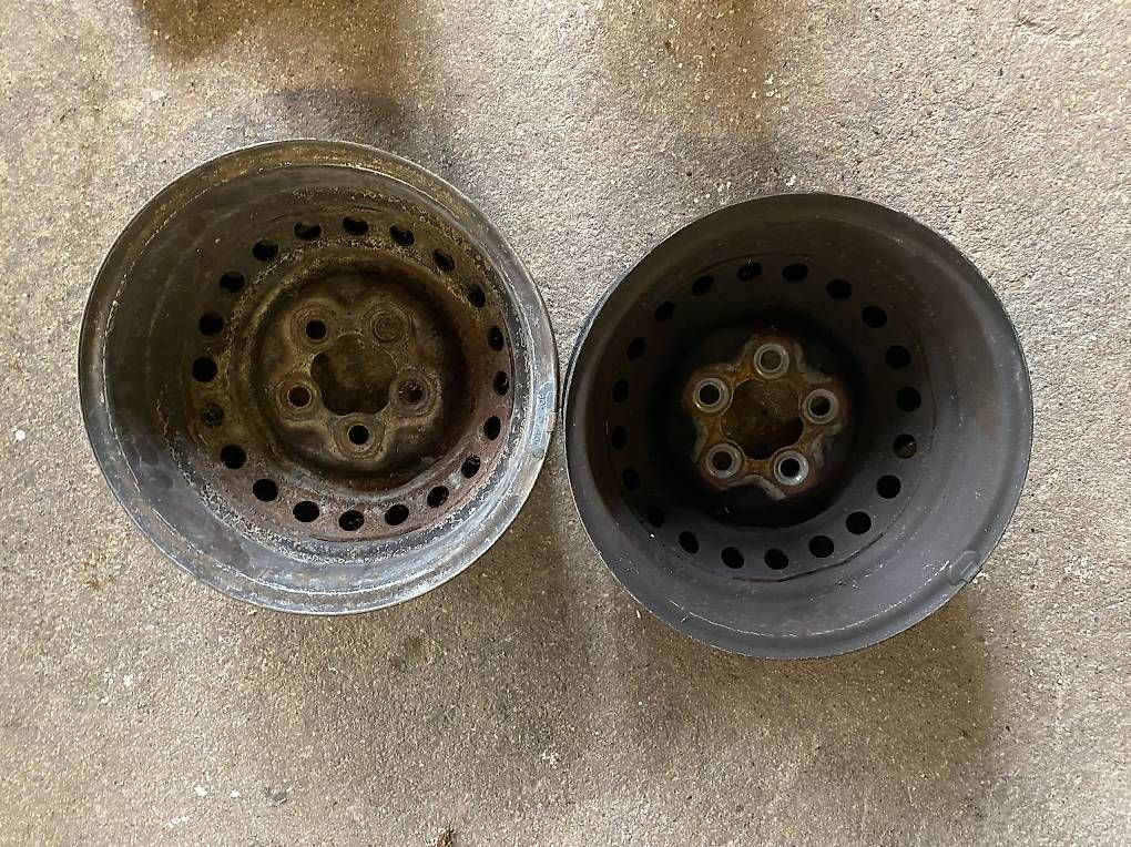 Jantes: 2 jantes de bus vw T2 ouT3 – D'occasion à Les Vieux-Prés par PX132 4