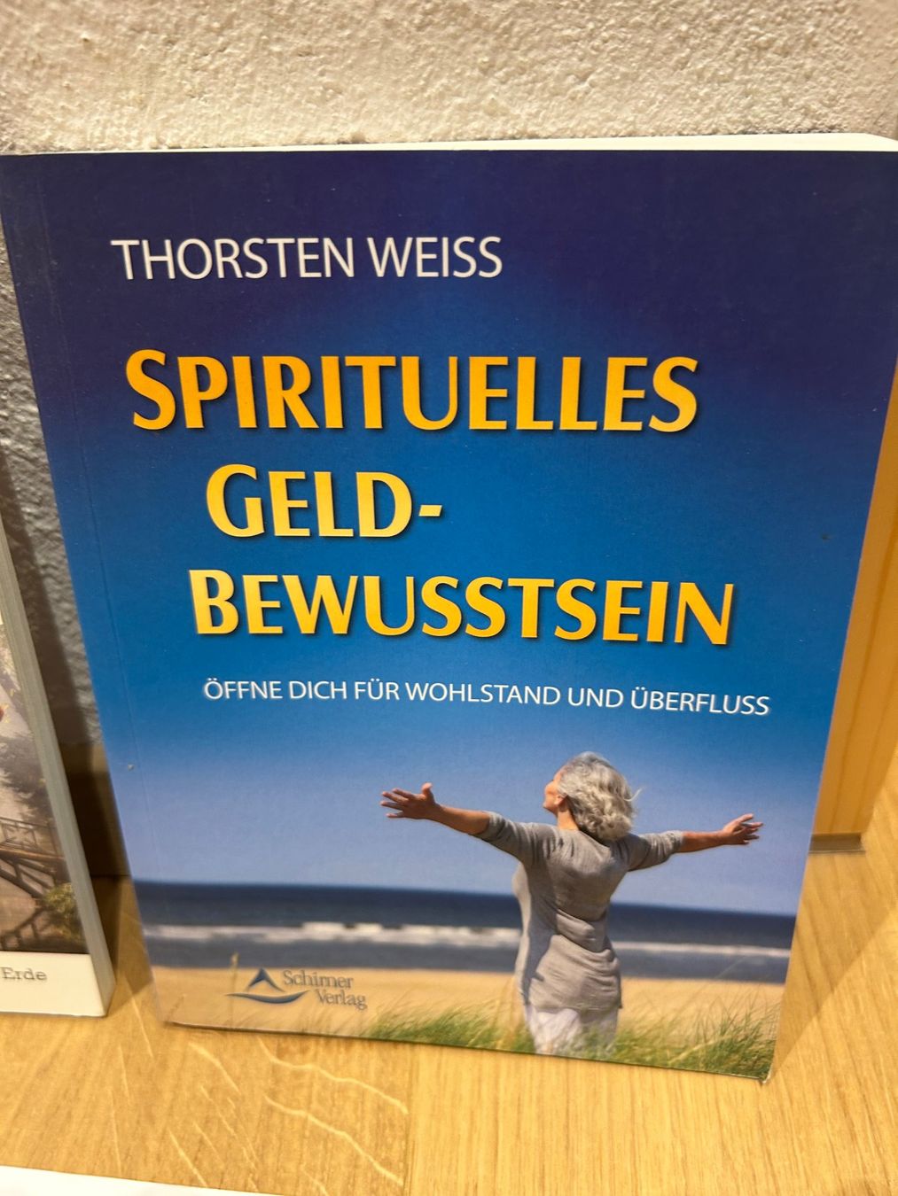 Libri: 4 Bücher über Geldbewusstsein – Nuovo (secondo la descrizione) da Innertkirchen venduto da Urbachtal 1