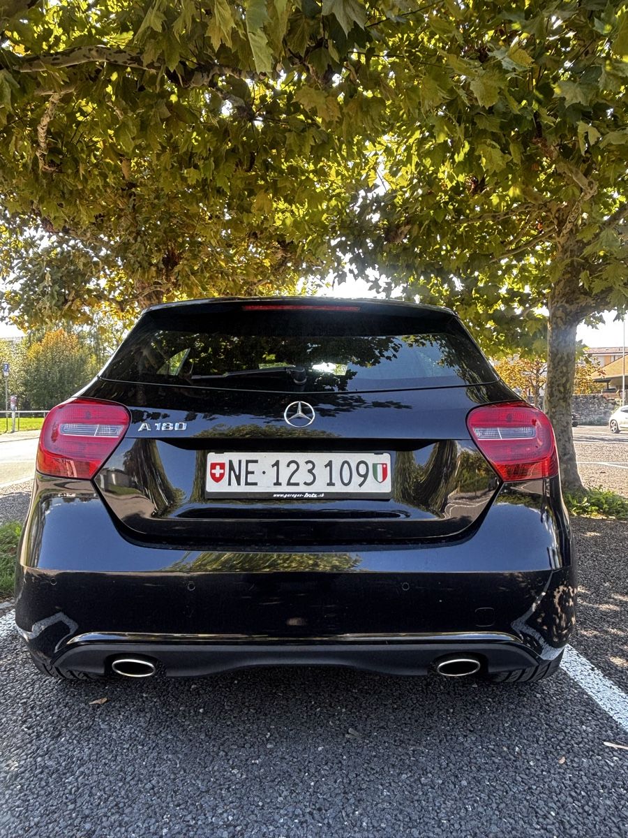 Mercedes-Benz Automobili: Mercedes A180 – Usato da Rochefort venduto da MaximeValentin 2