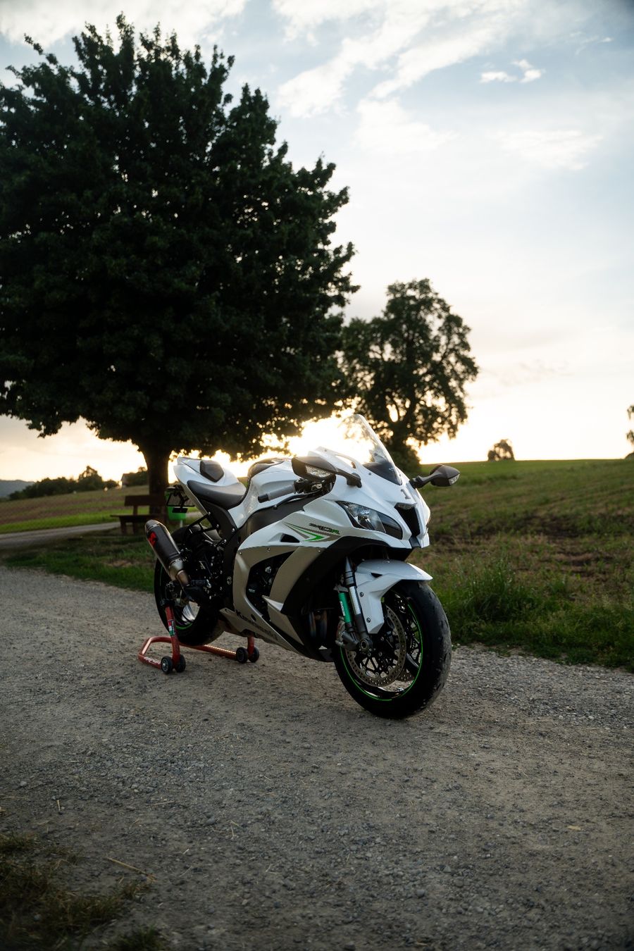 Kawasaki Strasse: Kawasaki ZX10R 2018 – Gebraucht aus Amriswil von Mustermax156