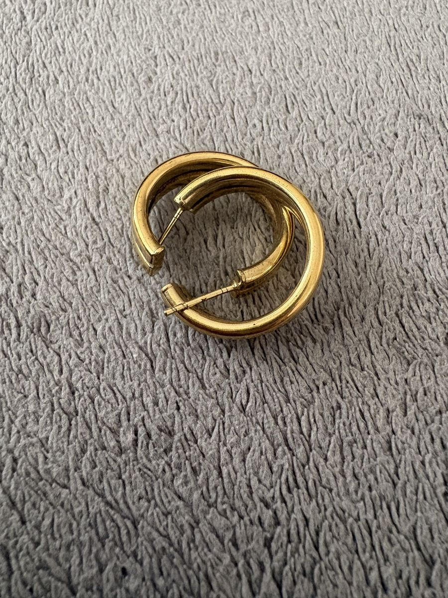 Boucles d'oreille: Goldfarbige Ohrringe ohne Verschluss – D'occasion à Unterentfelden par N.krp1 1