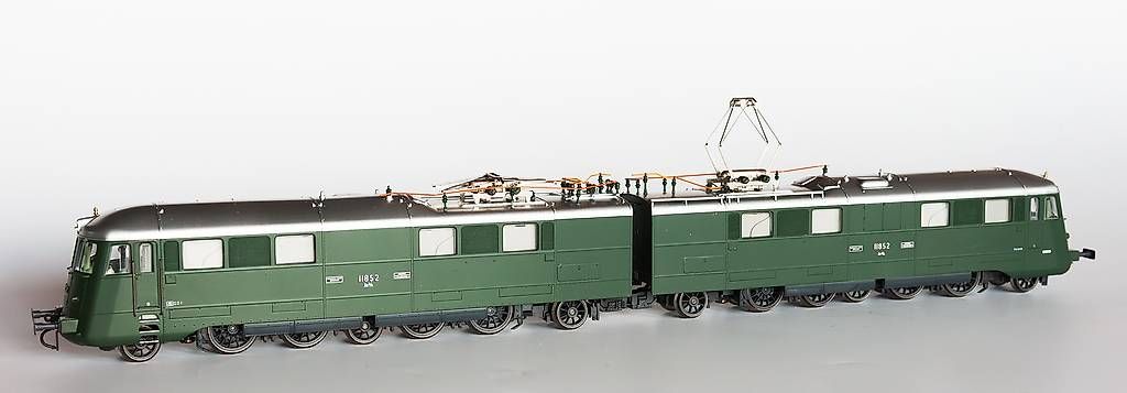 Modelleisenbahnen: ROCO SBB Ae 8/14 digital – Neu und originalverpackt aus Grüningen von Eno1900ssz