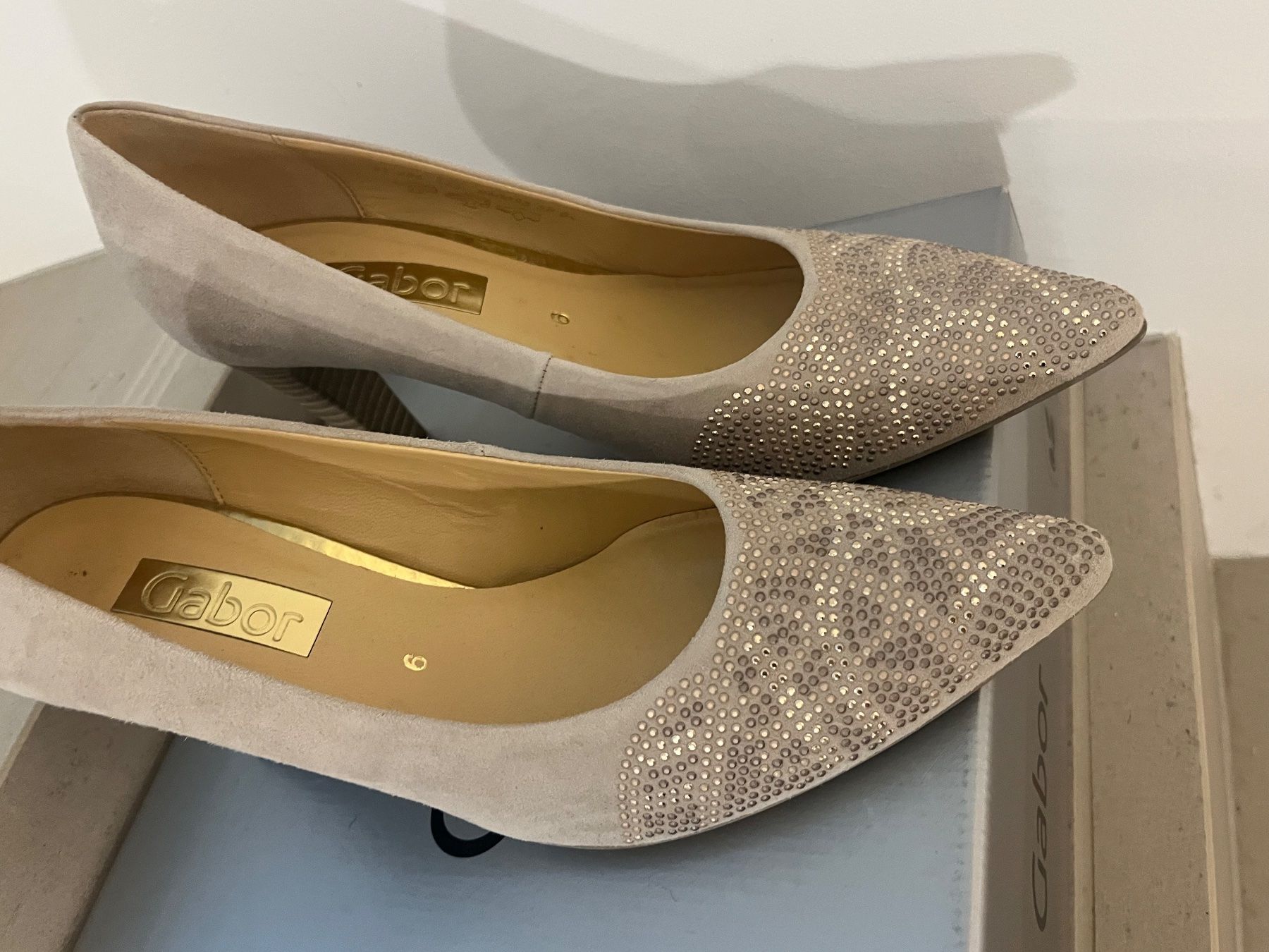 Gabor Scarpe da donna: Gabor Pumps Gr. 39 ( neu) – Nuovo (secondo la descrizione) da Luzern venduto da Sono2 4