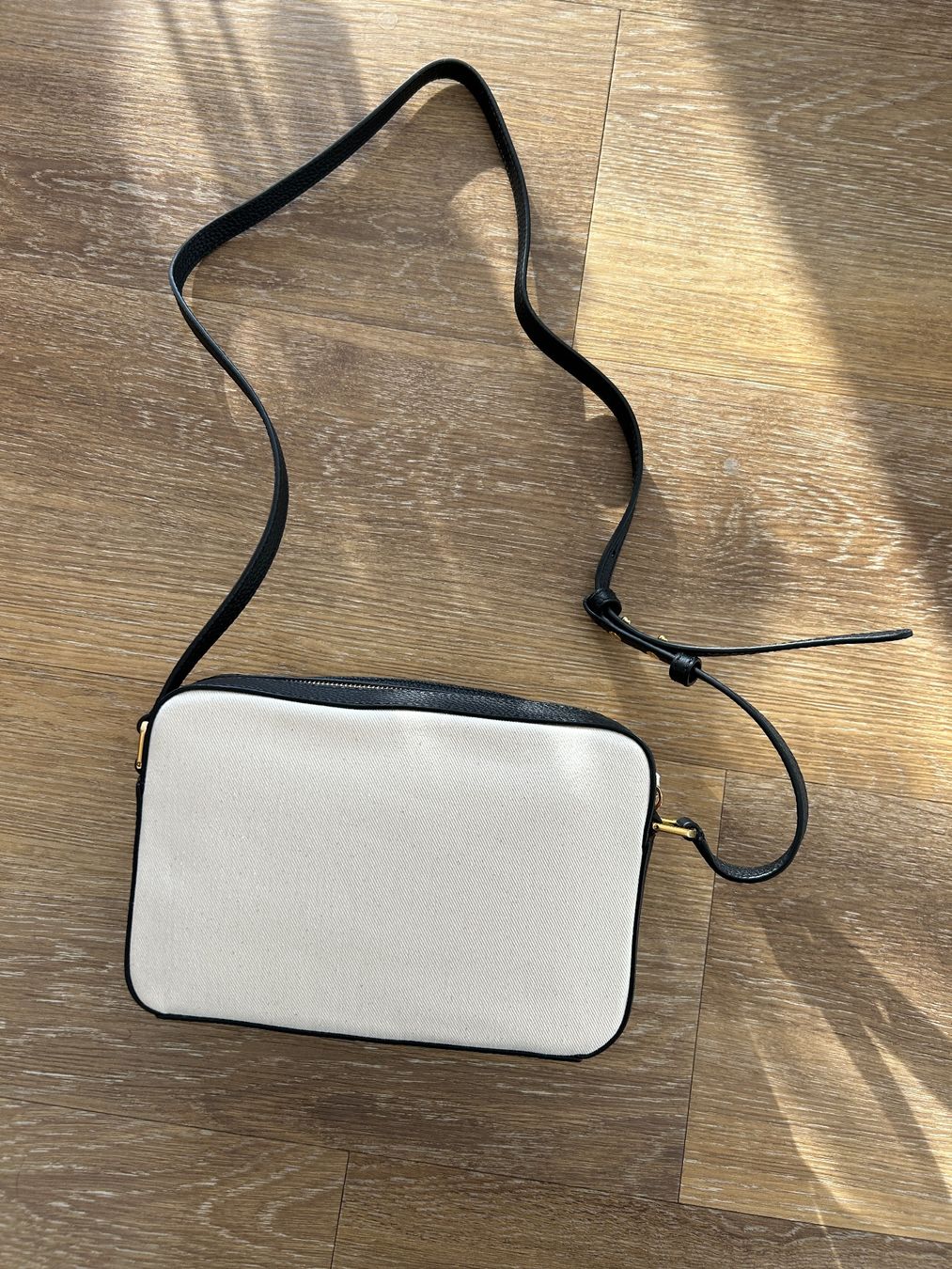 Bally Borse: Bally Bar Daniel logo-print Crossbody Bag – Nuovo e nell'imballaggio originale da Cimo venduto da speedball93 1