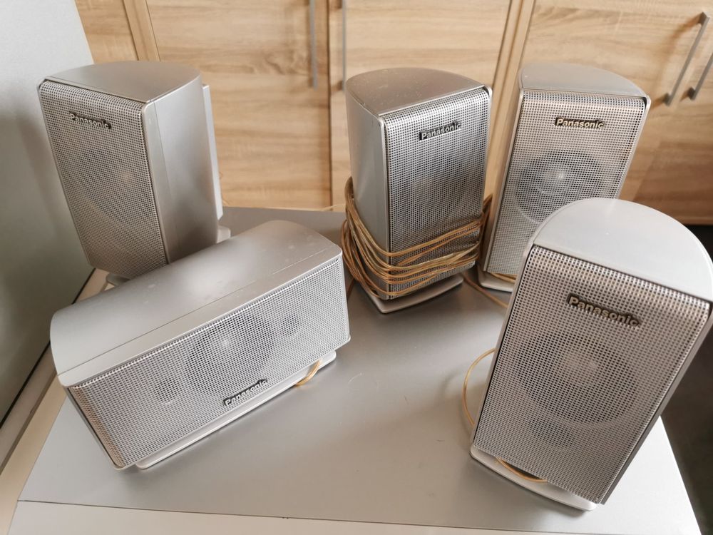 Panasonic DVD Home Theater Sound System SAHT520 Kaufen auf Ricardo