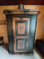Antiker Bauernschrank, bemalt, ca. 1812!
