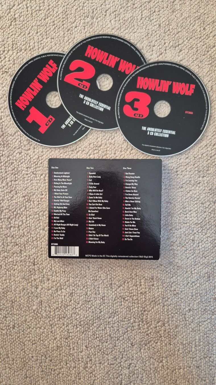 CDs: HOWLIN' WOLF - The Absolutely Essential 3 CD Collection – D'occasion à Therwil par Rubo26 2