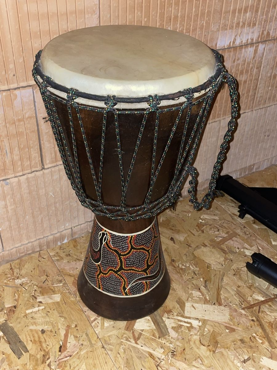 Strumenti musicali: Grand Djembe australien – Usato da Chavannes-Renens venduto da Gr33