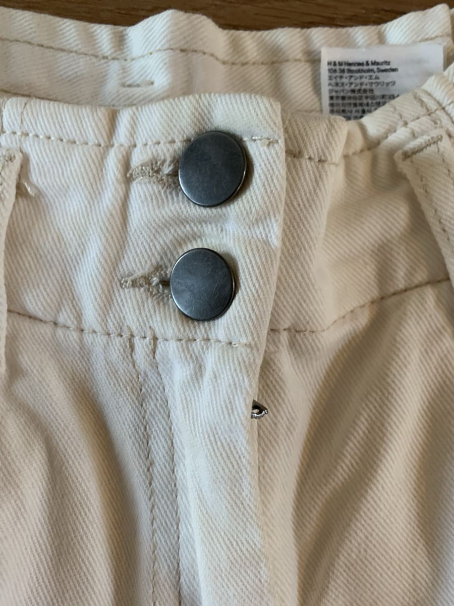 H&M Pantaloni: Pantalon cargo couleur crème h&m – Nuovo (secondo la descrizione) da Genève venduto da rez_c6c6 2