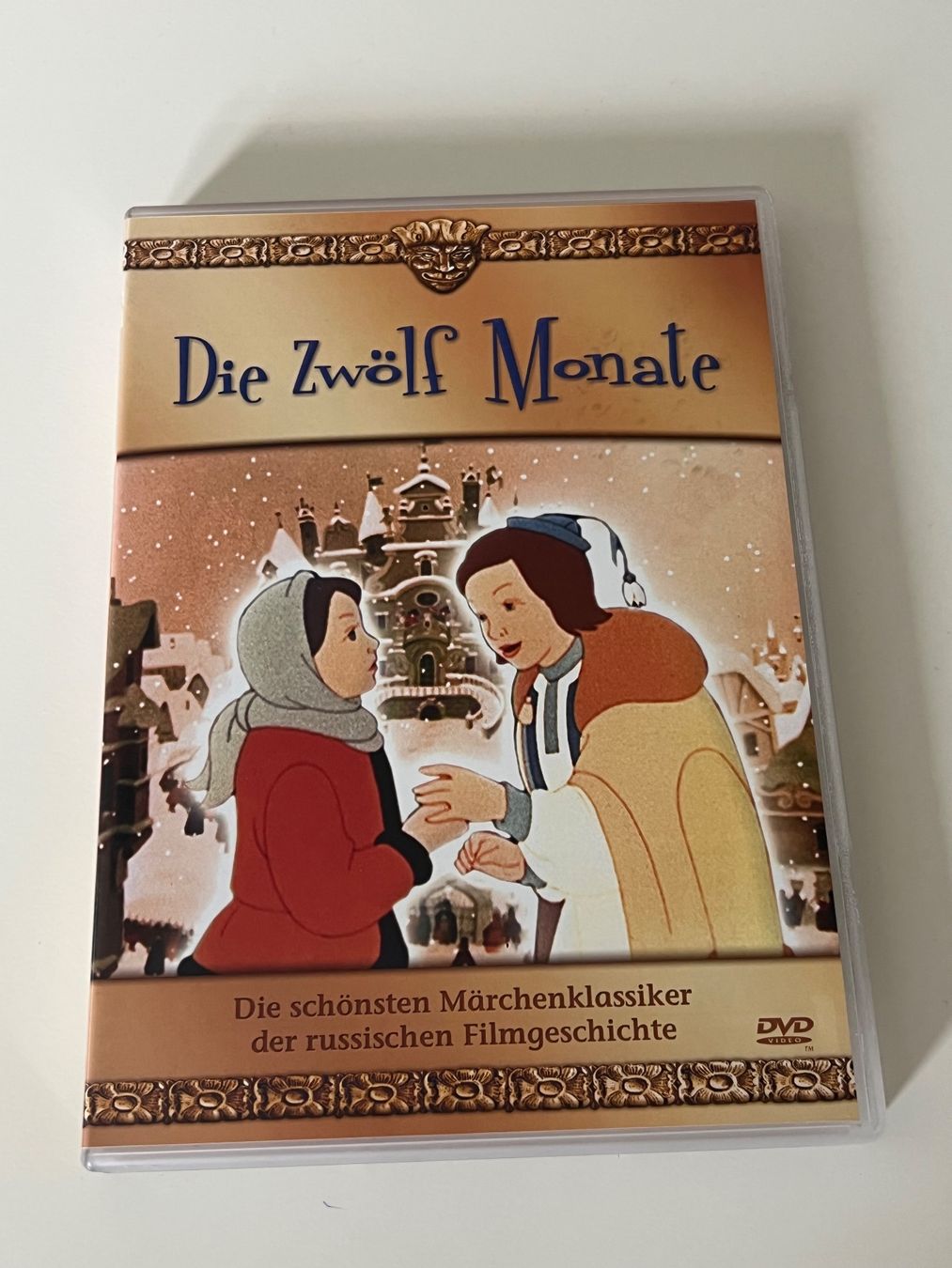 Tutti i DVDs: DVD Die Zwölf Monate - Märchenklassiker – Nuovo (secondo la descrizione) da Altstätten SG venduto da sheamus