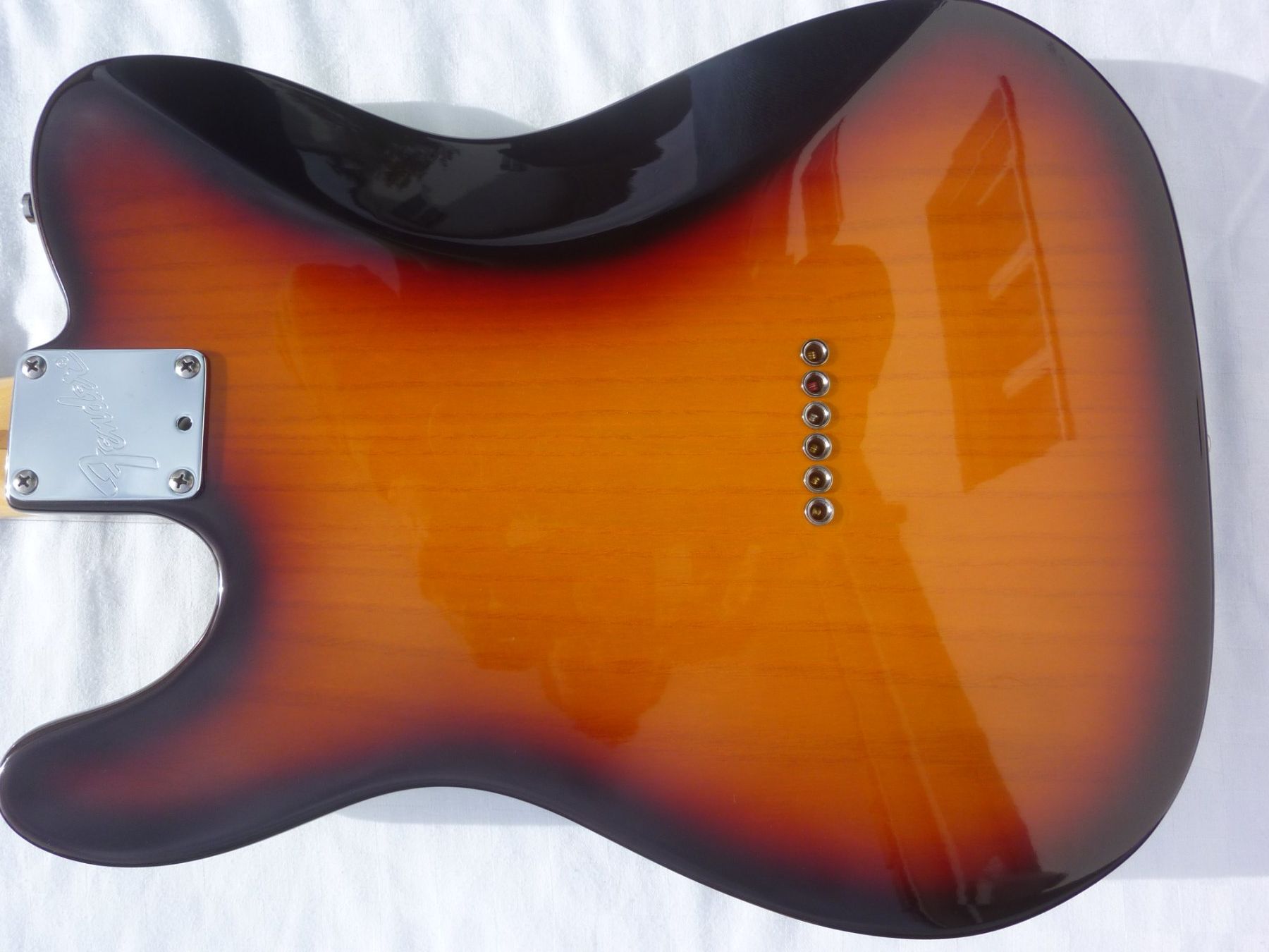 Strumenti musicali: Telecaster Plus Sunburst Bound Gitarre – Usato da Sursee venduto da Benevol 6