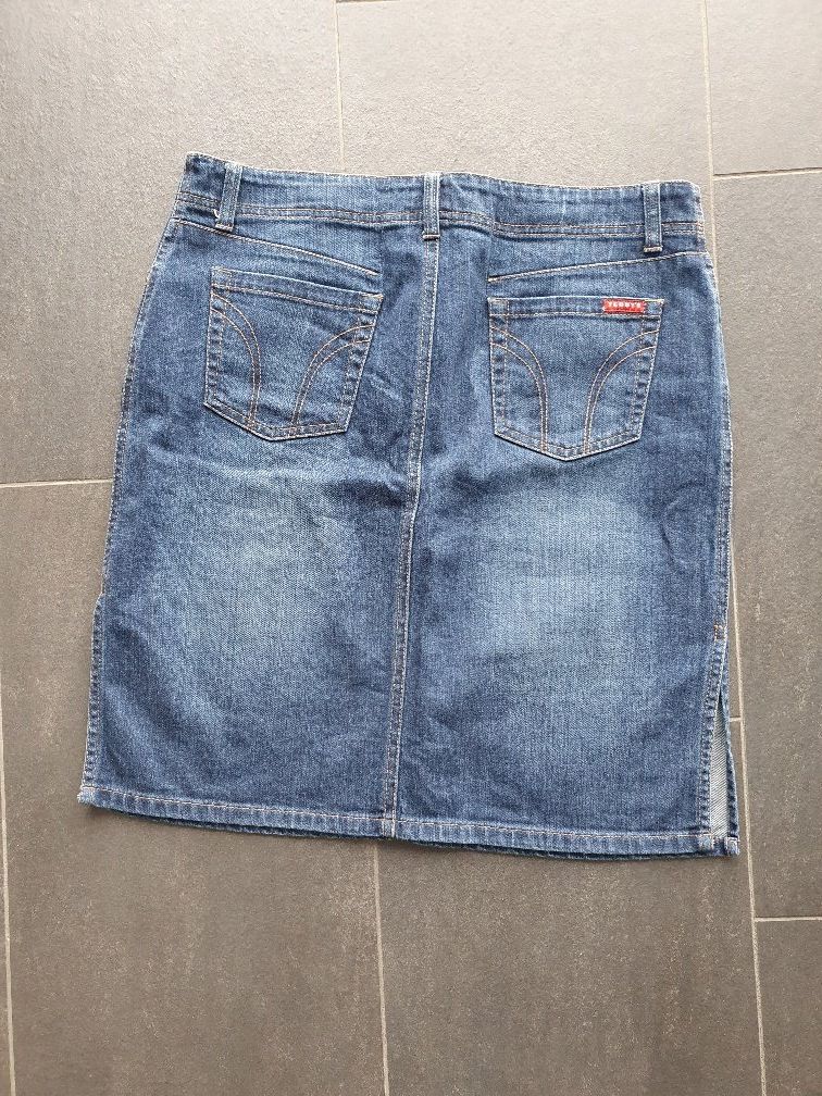 Gonne: Jeansrock Gr. 40 – Usato da Oberegg venduto da Roberto24 1