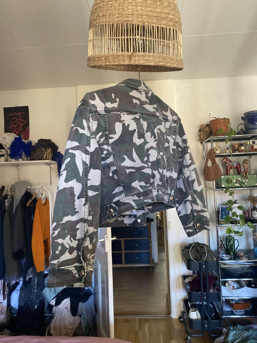 Giacche & Cappotti: Veste en Jean camouflage – Usato da Lausanne venduto da els_wlr2 1