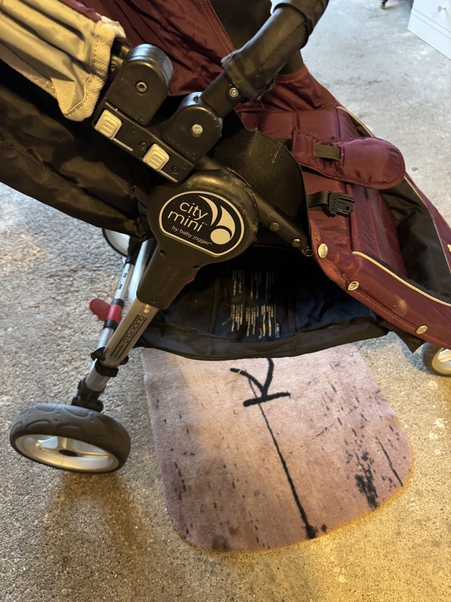 Kinderwagen: Kinderwagen  – Gebraucht aus Oberägeri von MW.1986 6