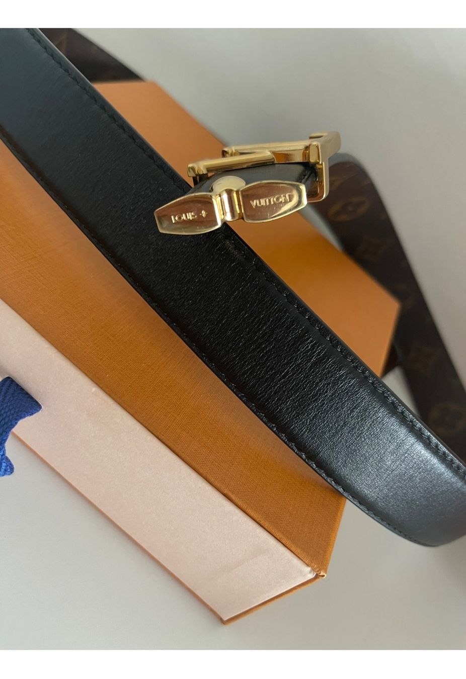 Louis Vuitton Ceintures: Louis Vuitton Gürtel – D'occasion à Zürich par zki_yzj7 2