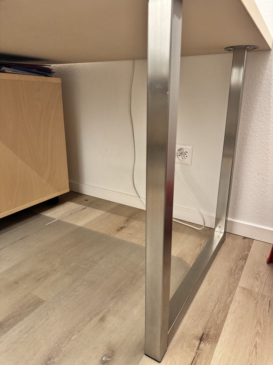 Scrivanie: Schreibtisch Holz – Usato da Zollikon venduto da Marsat25 2