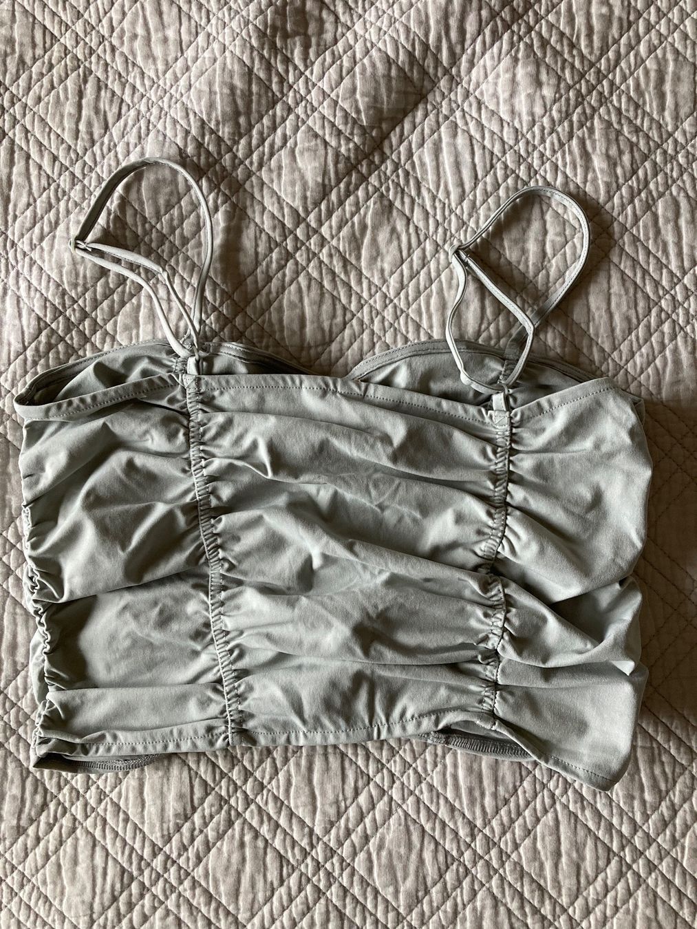 H&M Top: Top été – Nuovo (secondo la descrizione) da Lausanne venduto da shabnam.t 1