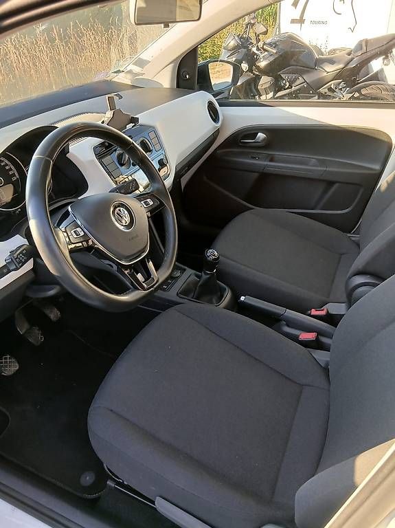 Automobili: VolksWagen UP! Excellent état  – Usato da Attalens venduto da mmm_5yp6 1