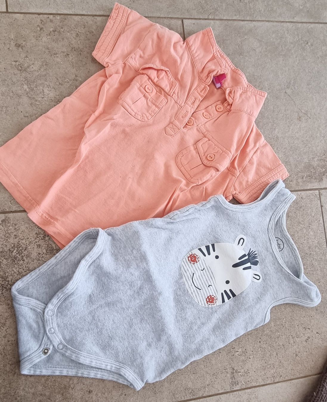 Lotti & Set di vestiti: Kleiderpaket für Mädchen gr.104 – Usato da Grossdietwil venduto da GNOM313 1