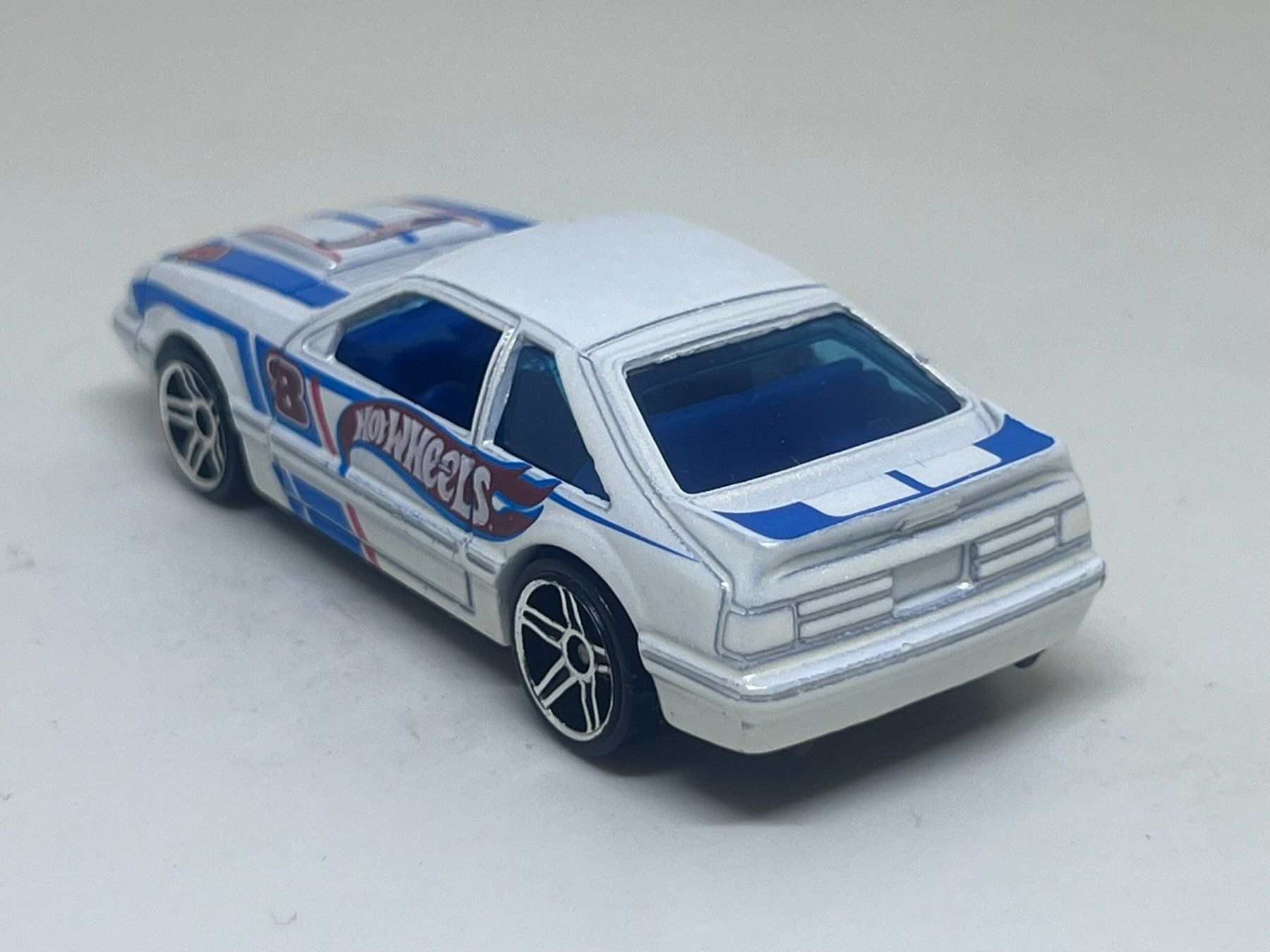 Hot Wheels Modellini d'auto: Hot Wheels '92 Ford Mustang – Nuovo (secondo la descrizione) da Wildegg venduto da LaaBoutique 2