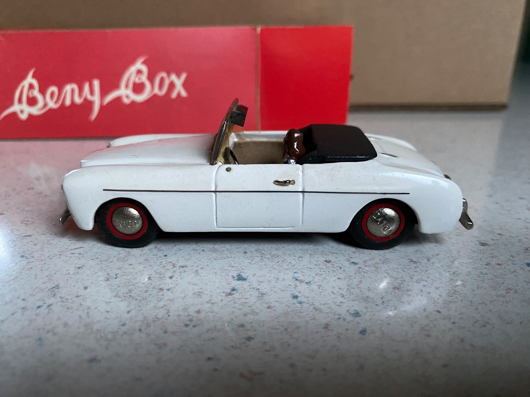 Volvo Modellini d'auto: VOLVO 1900 Modell 1/43 Beny Box – Usato da Thunstetten venduto da rickli-hystory 1