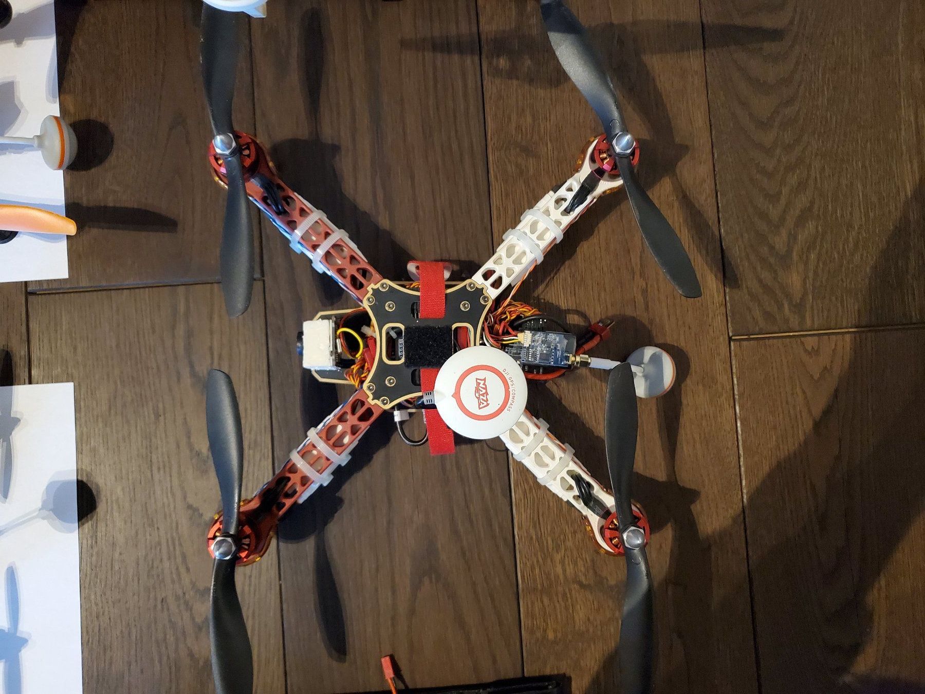 DJI Modellismo RC: Diverse Dronen inkl Fernsteuerung – Usato da Glarus venduto da Snoty 3