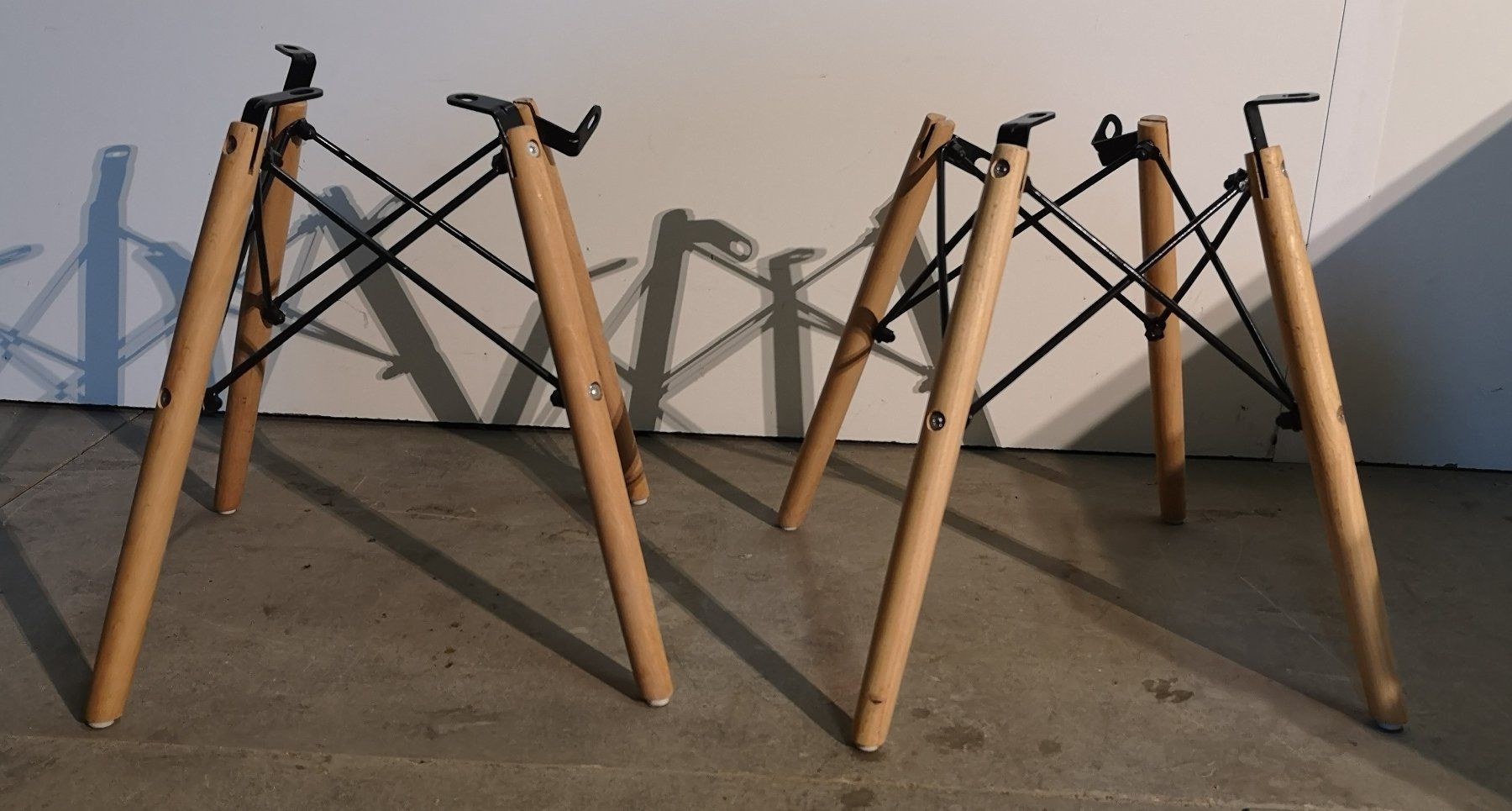 Paar Dowel Bases für Eames/Miller/Vitra Sitzschalen (Gebraucht) in ...
