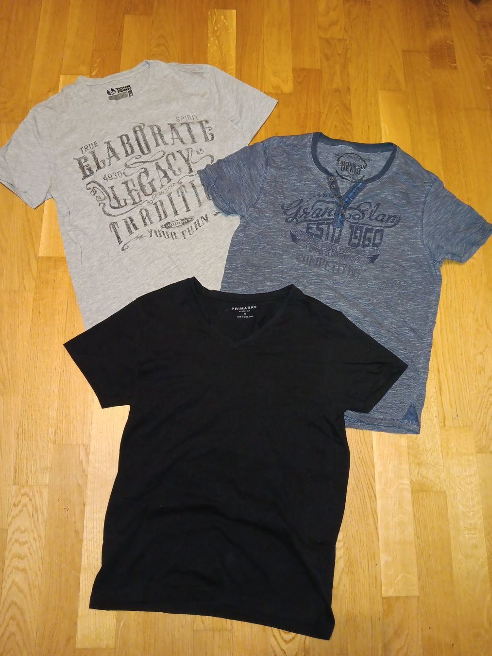 Lotti di vestiti: Shirt's Paket Gr.M – Usato da aarburg venduto da macacito