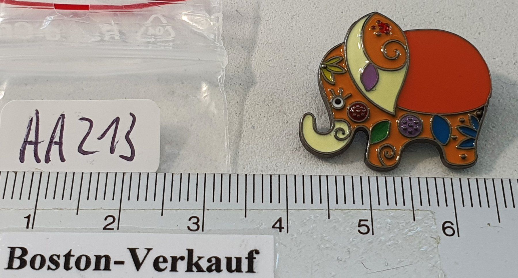Broschen & Nadeln: AA213 - Brosche Elefant – Gebraucht aus Reinach BL von Boston-Verkauf 1