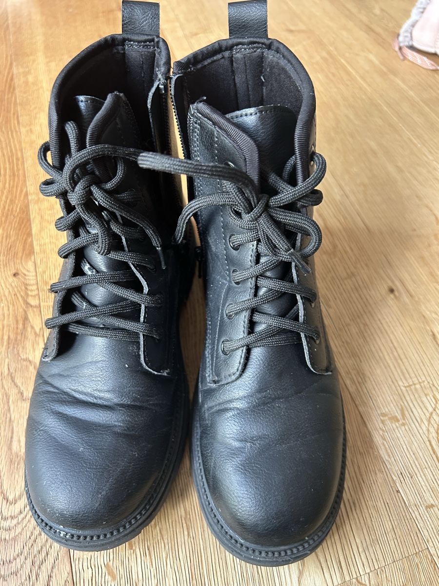 Damenschuhe: Boots black size 36  – Gebraucht aus Thalwil von mar_pvx7
