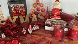 Weihnachts Dekoration & Weihnachts Kugeln rot und orange