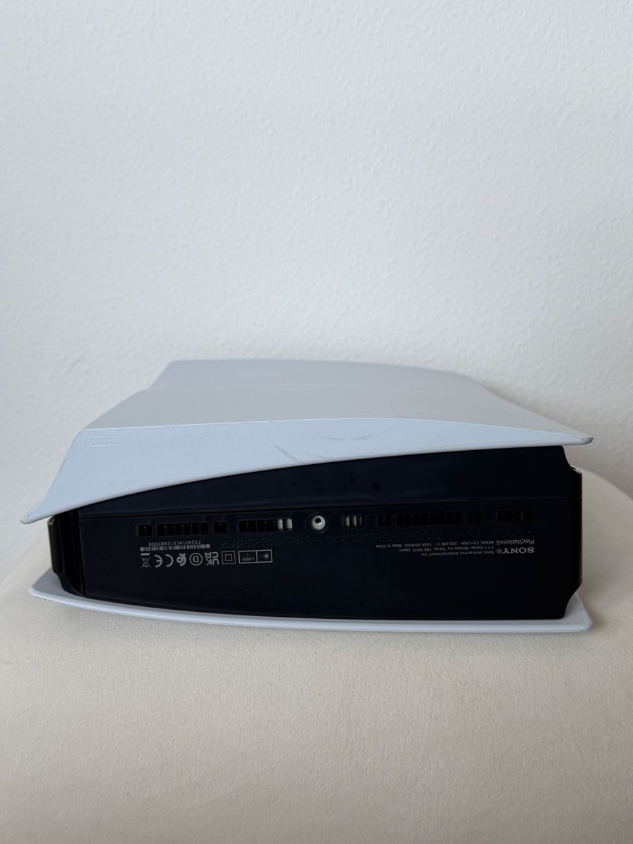 Sony Console: PlayStation 5 Disc Edition (CFI-1216A) ikls. 2 Controller – Usato da Liestal venduto da arl_6tv7 3