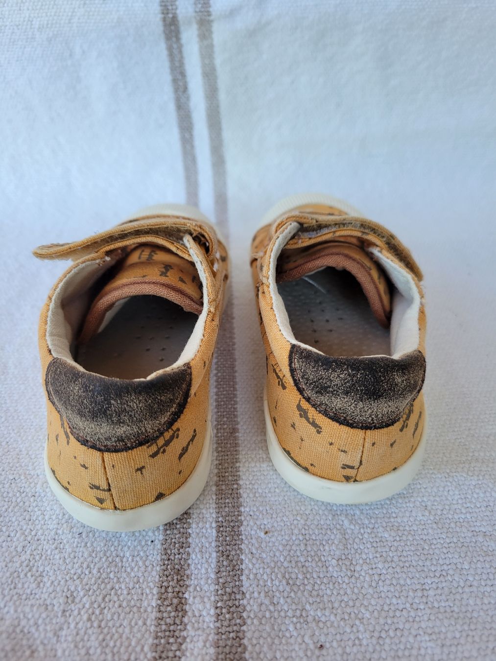Vertbaudet Scarpe per ragazzi: sneakers, Vertbaudet, taille 23 – Usato da Neuchâtel venduto da valerizette 3
