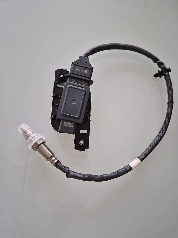 Tutti pezzi di ricambio auto: NOx Sensor VW – Usato da Wollerau venduto da Artigianalmente