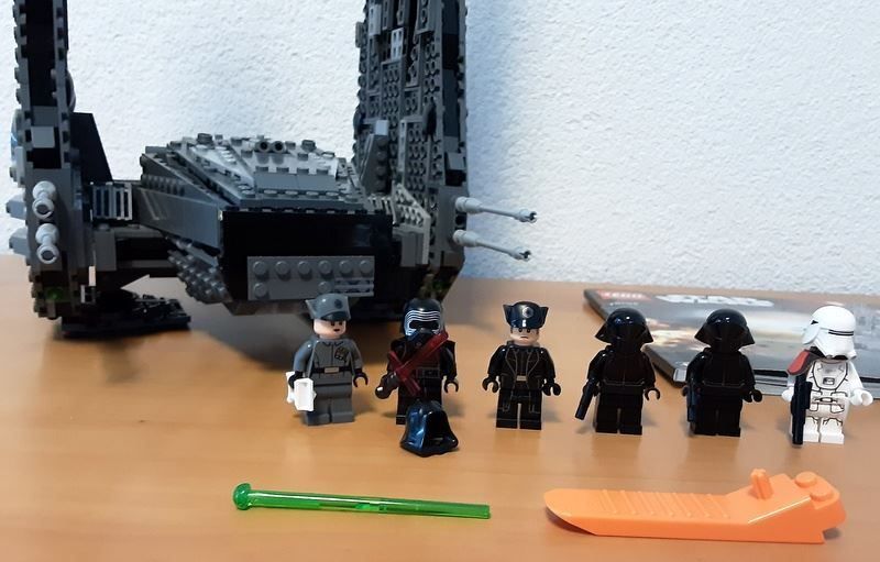Lego Kit di costruzioni: LEGO Star Wars 75104 "Kylo Ren's Command Shuttle " – Usato da Kreuzlingen venduto da Han-Solo-68 2
