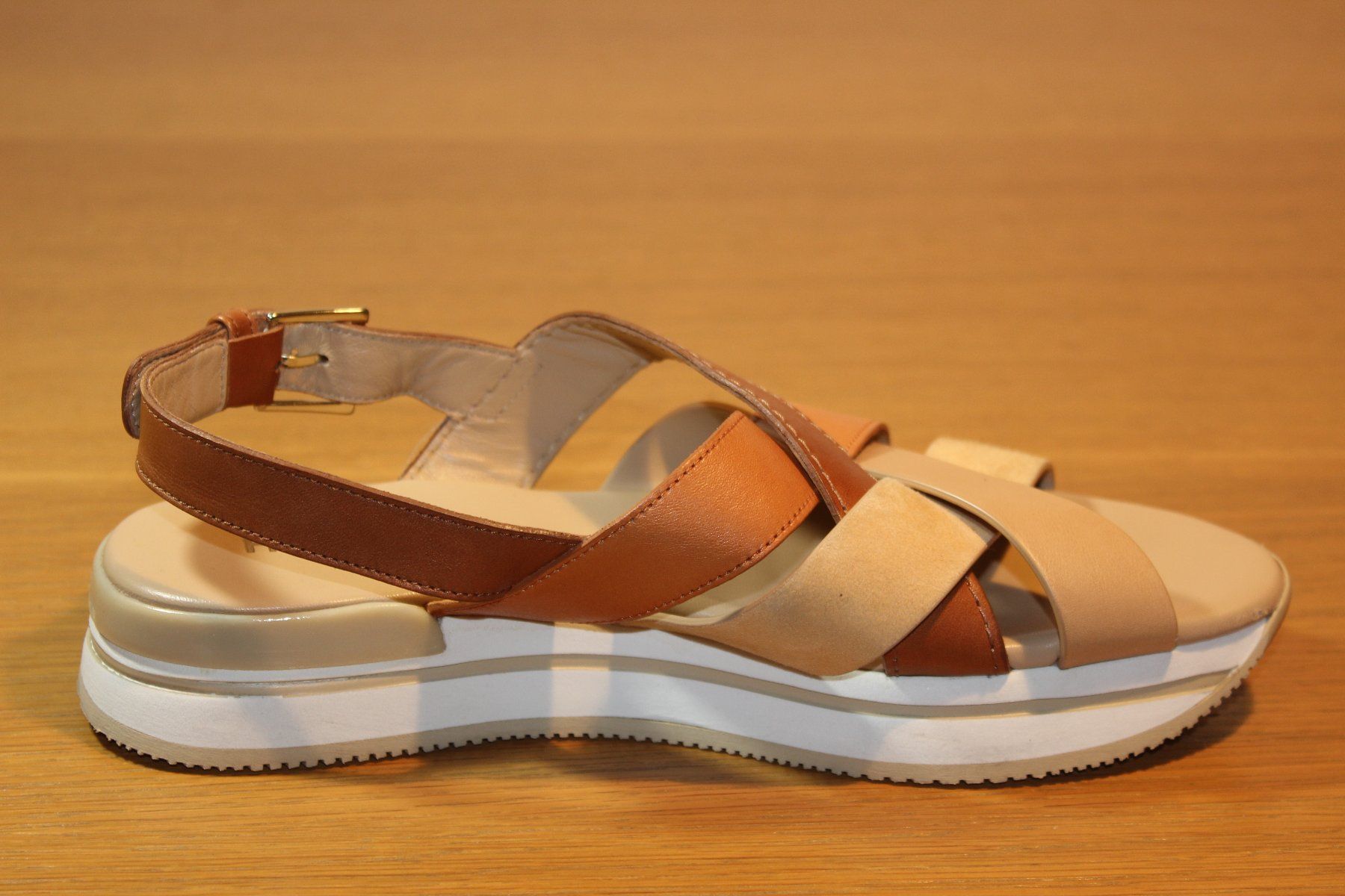 Hogan Scarpe da donna: HOGAN Damensandale, Gr. 39 – Usato da Basel venduto da Mila_Graf 5
