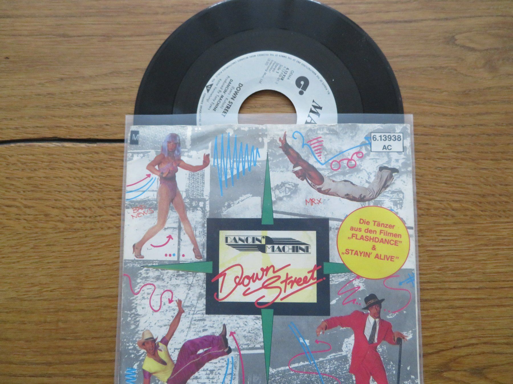 Dischi in vinile: Dancin' Machine - Down Street - Vinyl Single! – Nuovo (secondo la descrizione) da Zürich venduto da max_cp5f