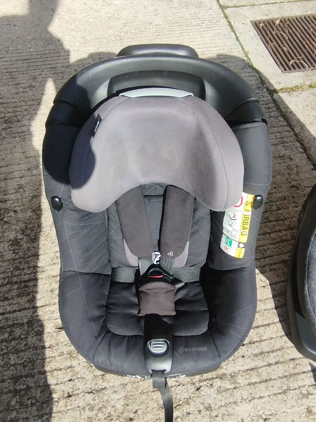 Seggiolini per auto: 2 Sièges bébé pivotant isofix – Usato da L'Abergement venduto da mme_6rmr 1