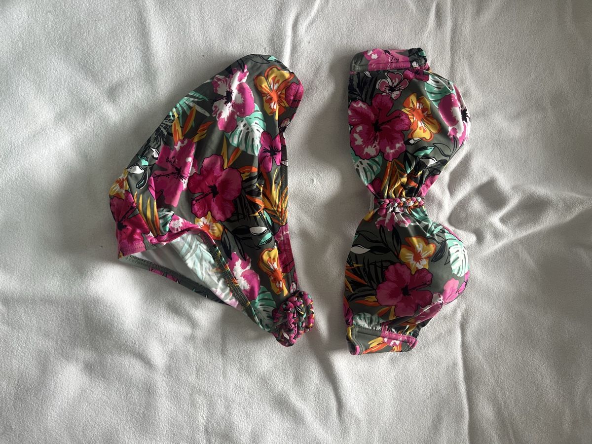 Costumi da bagno & Bikini: Bikini Hibiskus – Nuovo (secondo la descrizione) da Giswil venduto da Mauritius9026