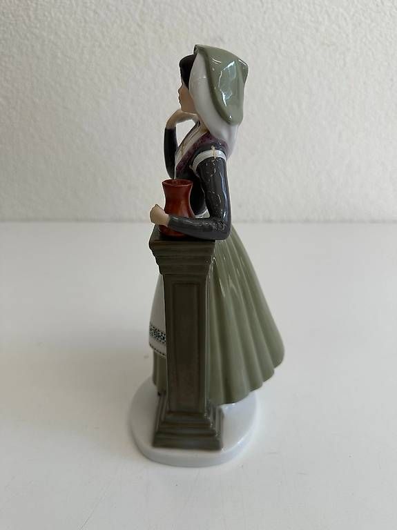 Statuette: Goebel Figur Giulia 1986 W Germany – Usato da Obernau venduto da Arche_Noah_Brocki 1