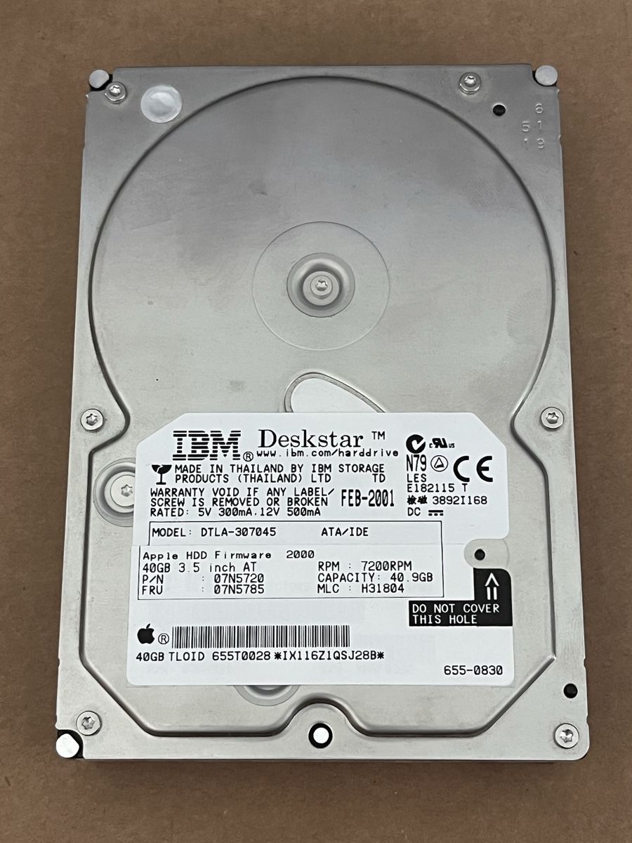 IBM Harddisks: IBM Deskstar 40Go IDE – Gebraucht aus La Neuveville von Oxalis-Studios