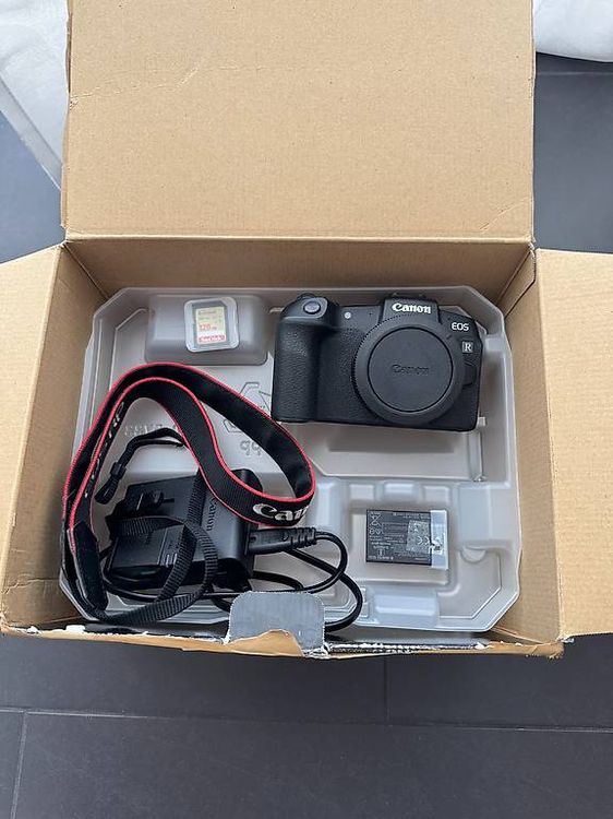 Canon EOS RP (Vollformat-Spiegellose) -- Top-Zustand 1