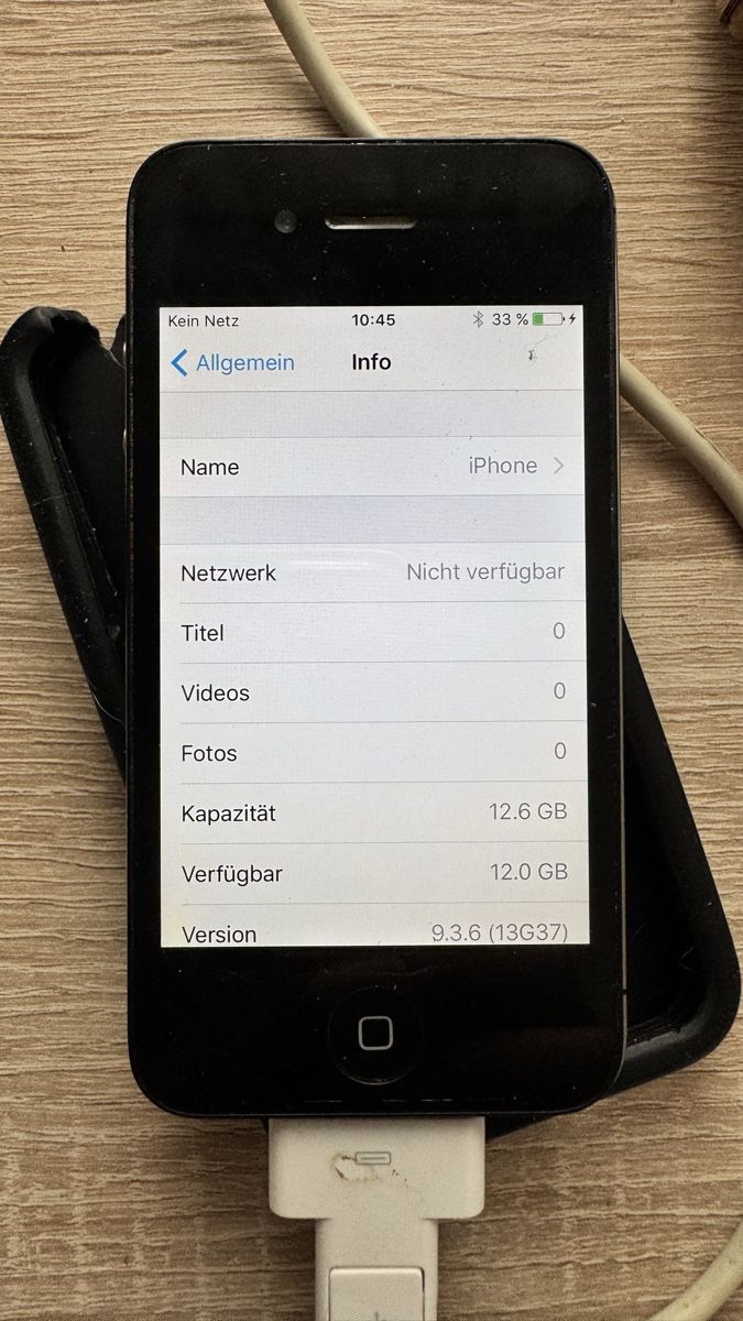 Apple Handys / Smartphones: iPhone 4S (12GB) iOS 9.3.6 – Gebraucht aus Zürich von Minoulini 1