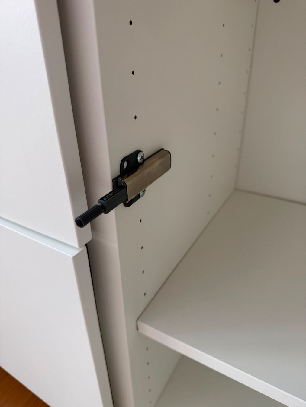 Ikea Regale: Besta Kommode – Gebraucht aus Luzern von Xpower13 5